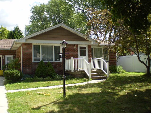 1st image of 19 Brianwood Dr