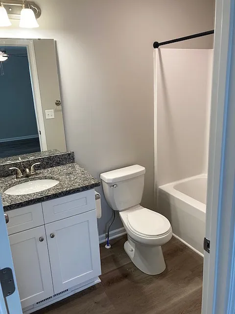 3 bed, 2.5 bath, 1382 sqft, $1,925 — Photo 4