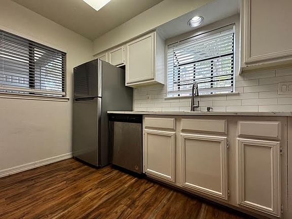 2nd image of 15151 Berry Trl APT 805