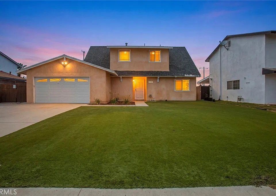 1127 Sycamore Dr
