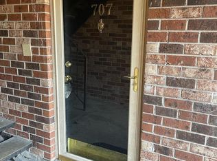 707 Andrea Ln, Hanahan, SC 29410