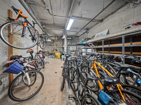 45 Plaza Street West image 11 of 14