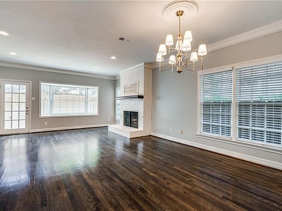 4th image of 4116 Lovers Ln