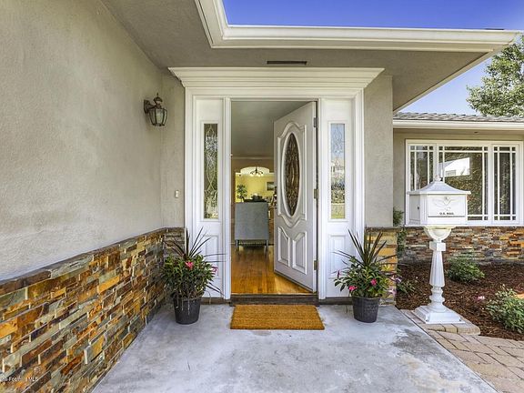 3rd image of 2186 Las Lunas St