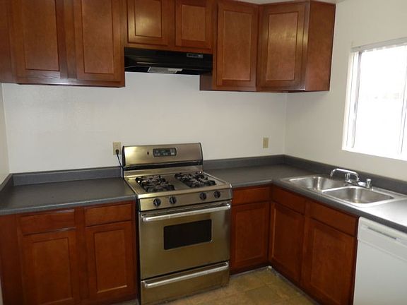 4th image of 3421 W Dunlap Ave #165