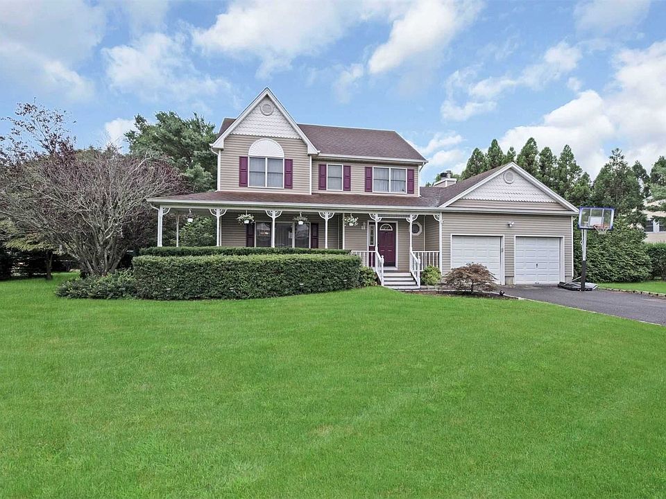 1st image of 605 Oriole Dr