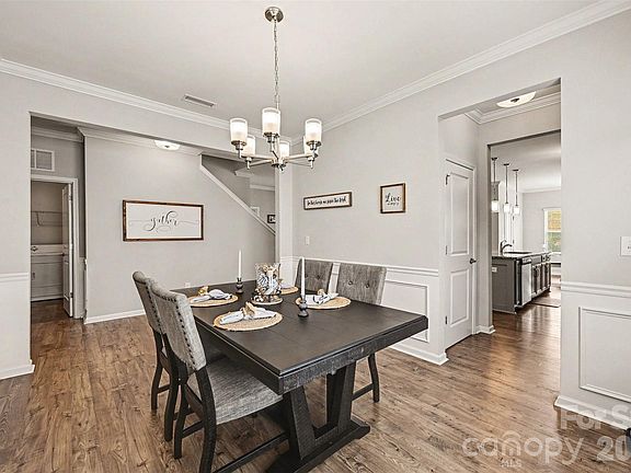 4th image of 2316 Celandine Way