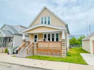 2020 S 5th Pl, Milwaukee, WI 53204