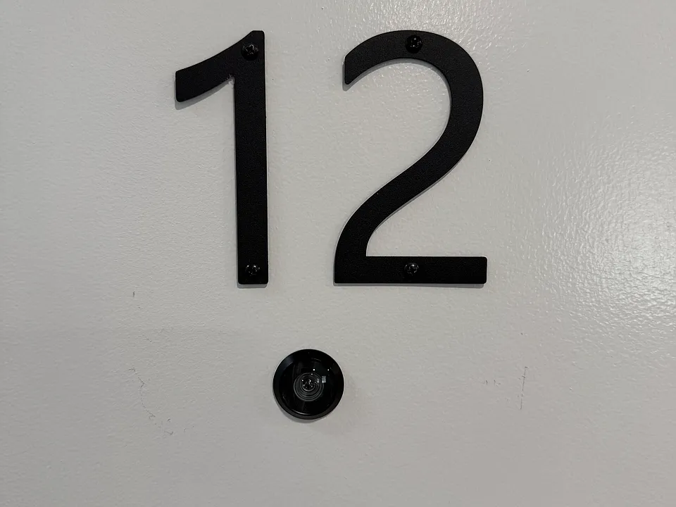 17 Collins St #12