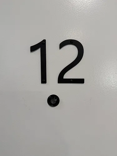 17 Collins St #12 Photo 1