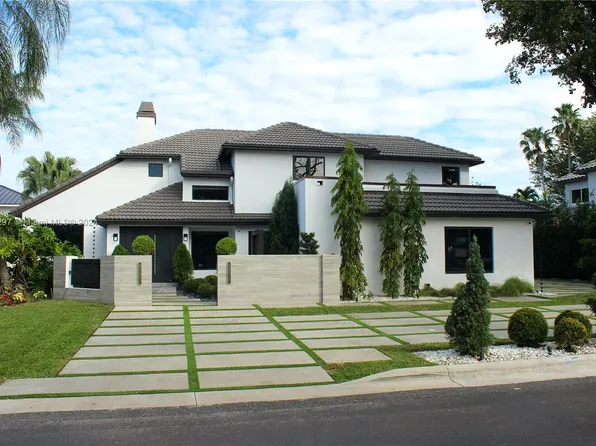 5443 NW 94th Doral Pl, Miami, FL 33178