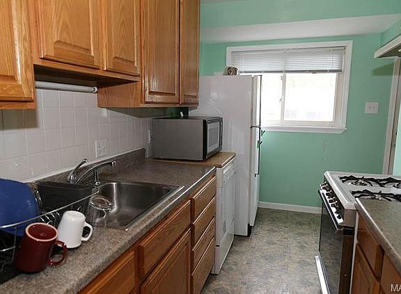 4th image of 6417 Ashbury Dr