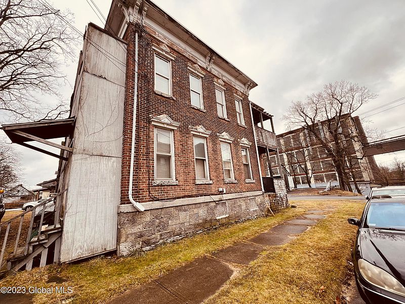 2nd image of 25-27 Park Street