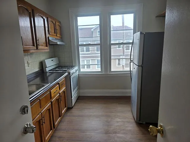 Cranford Ave — Photo 1