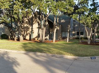 215 Inverness Dr, Trophy Club, TX 76262
