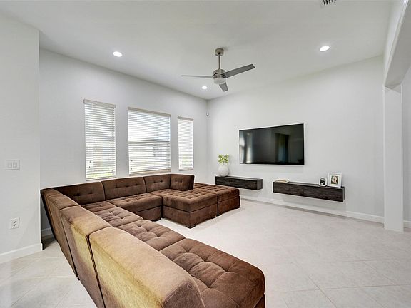 4th image of 5937 NW 117th Drive