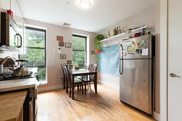 Rented by MNS | media 49