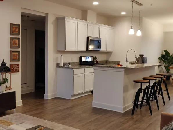 1250 Diamond Ct, Royal Oak, MI