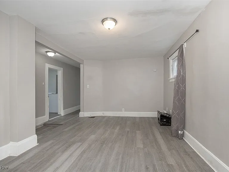 844 E 154th St #2 — Photo 3