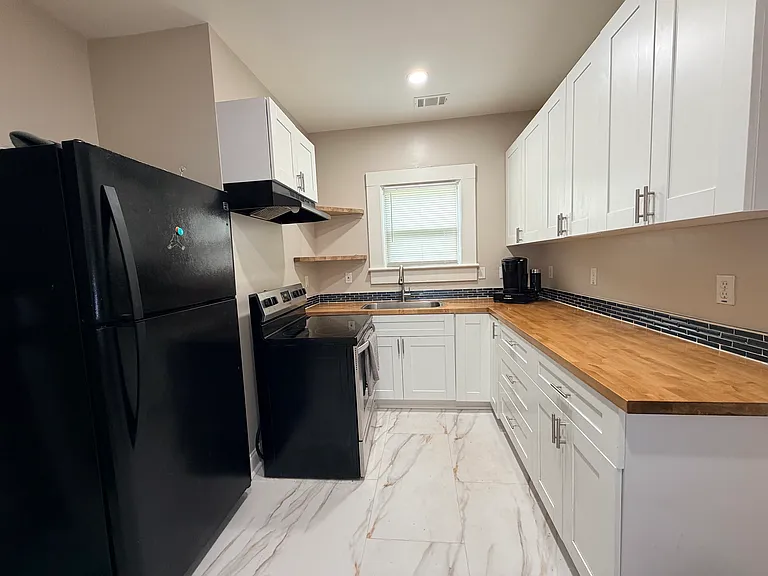 Metropolitan Pkwy SW — Photo 4