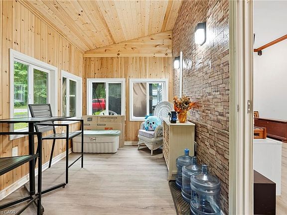 2nd image of 334 Rattlesnake Rd #8