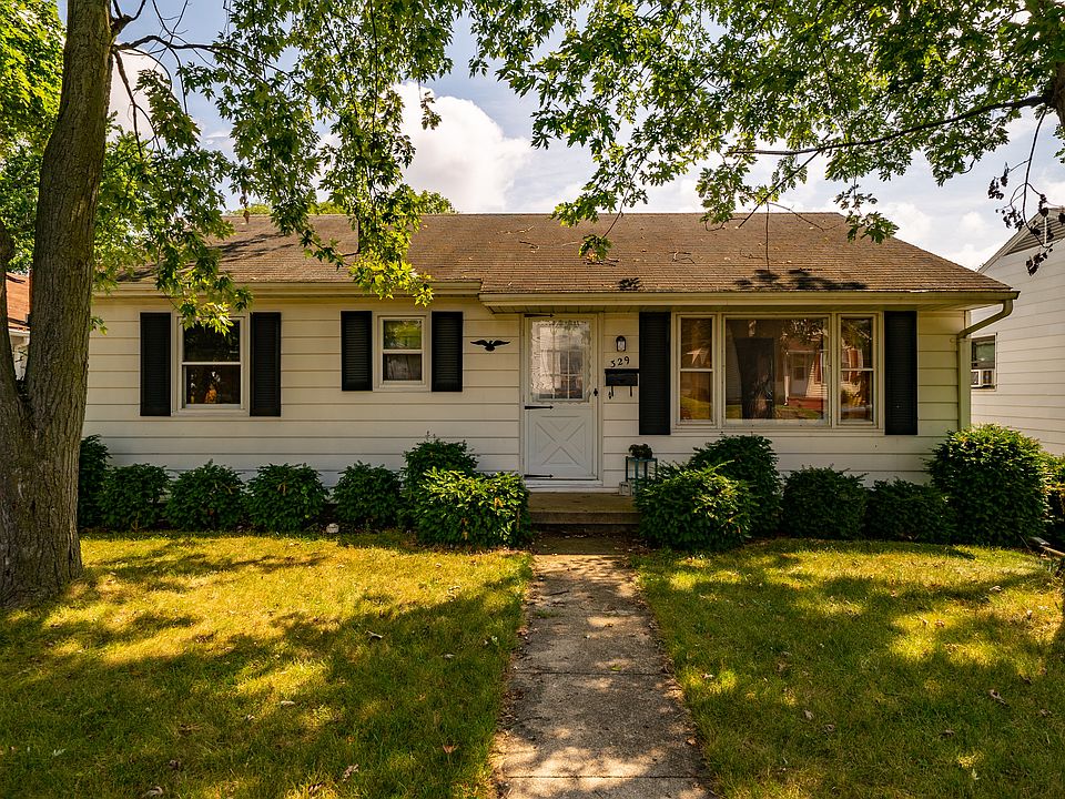 1st image of 329 Blaine Ave