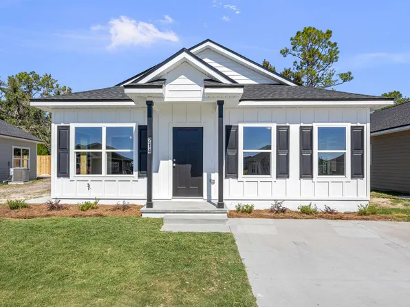 214 Mesa St NW, Live Oak, FL 32064