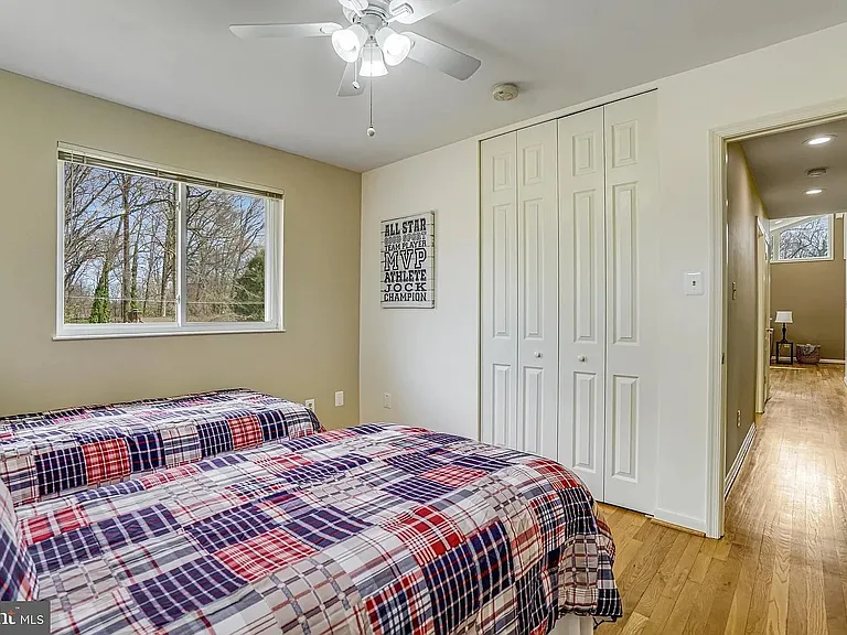 8651 Cromwell Dr — Photo 25