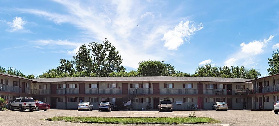 1st image of 302 Wolf St #23