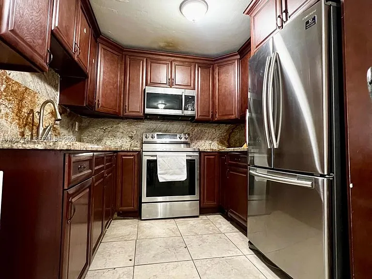 6023 SW 69th St #78 — Photo 3