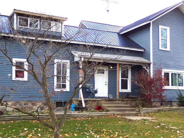 860 E Central Rd, Quincy, MI 49082