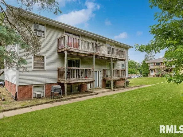 301 3rd Ave #A, Hampton, IL 61256