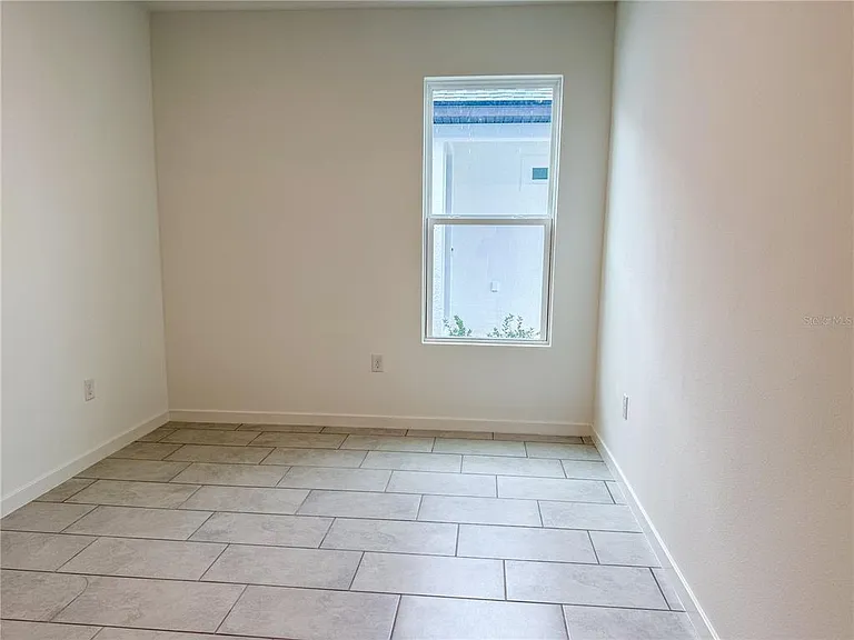 4521 NW 37th Street Rd — Photo 10