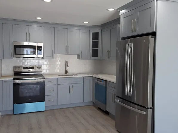 (undisclosed Address), West Babylon, NY 11704