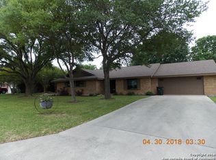 1233 Rapids Rd, New Braunfels, TX 78130