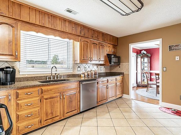 4th image of 638 Tittsworth Springs Rd