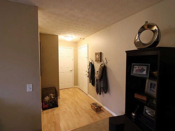3rd image of 11893 Olde Dominion Dr Ste 4
