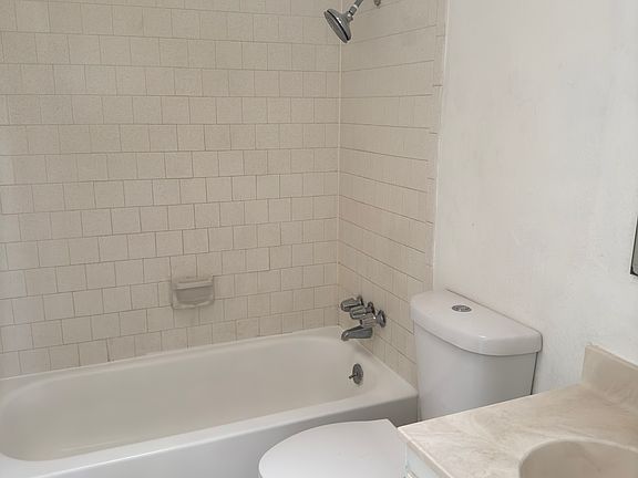 3rd image of 1900 Karen Sue Pl APT A