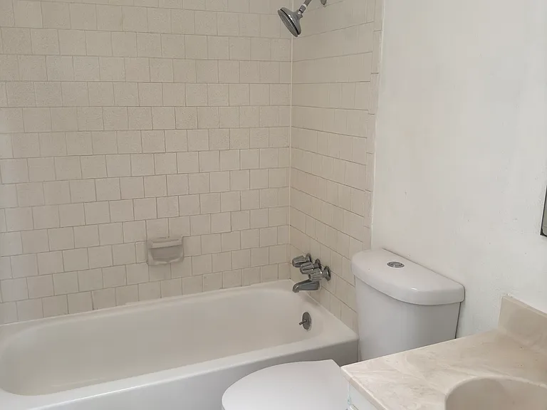 1900 Karen Sue Pl #C — Photo 2