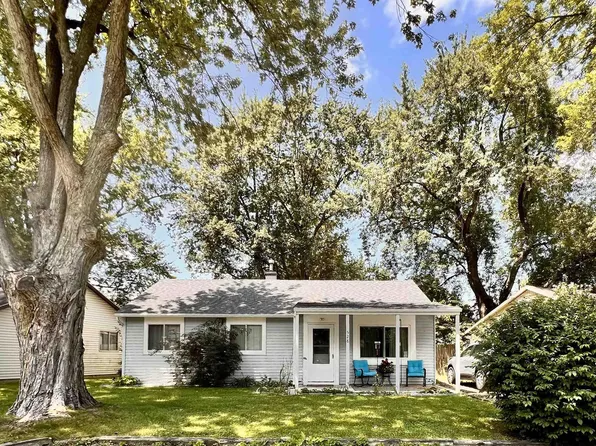 528 Montclair Dr, New Haven, IN 46774