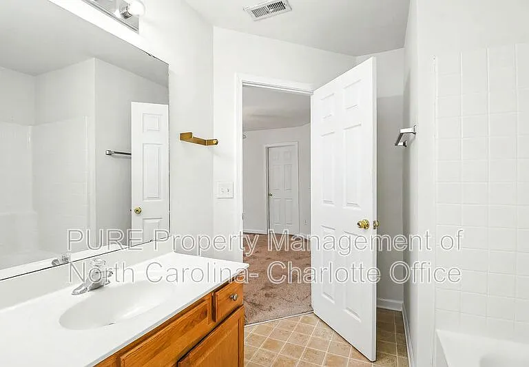 8618 Twined Creek Ln — Photo 14