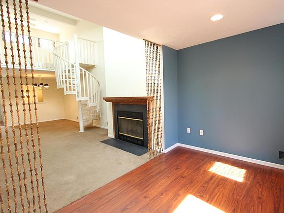 3rd image of 34 Cherrywood Cir