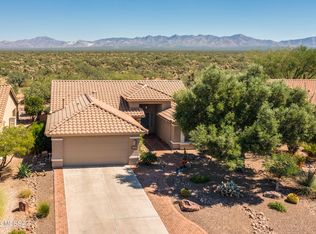 1092 N Rams Head Rd, Green Valley, AZ 85614