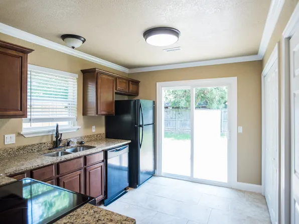 3843 Windwood Ln, Springdale, AR 72762