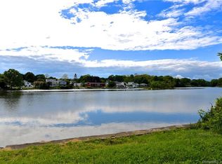 81 Stuart Ave, New London, CT 06320