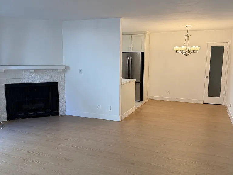 1341 Berkeley St #4 — Photo 3