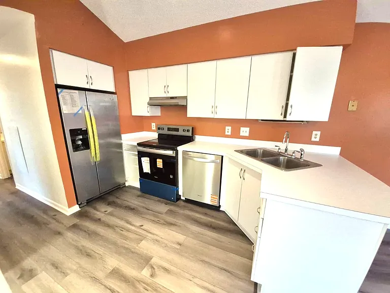 12762 Saint James Pl #C — Photo 2