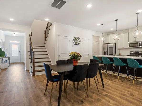 113 Raccoon Path, Holly Springs, NC 27540
