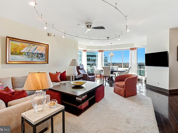 5th image of 5600 Wisconsin Ave #1-1602