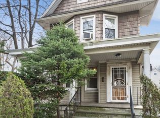 34 Waldorf Ct, Brooklyn, NY 11230